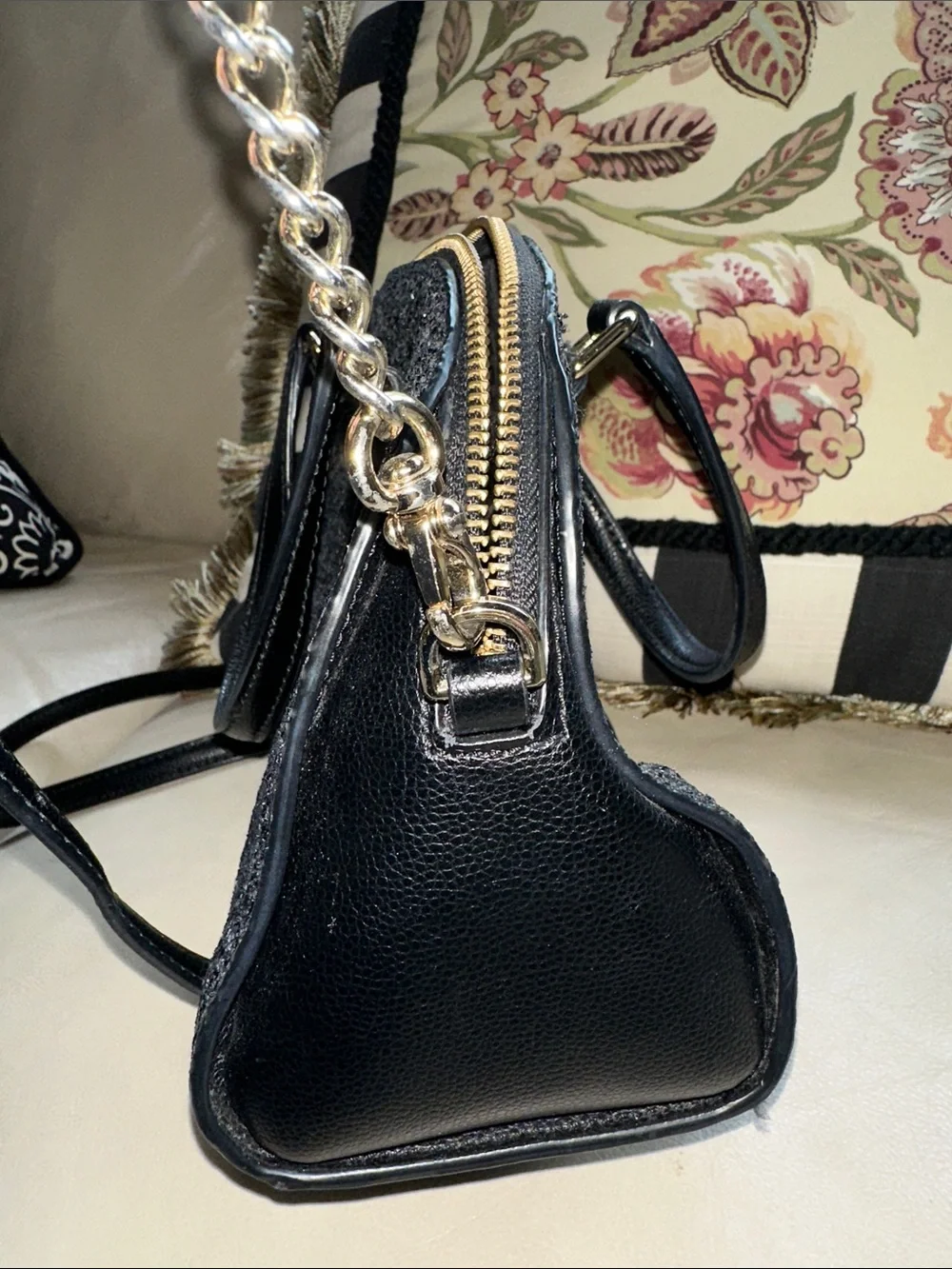kate spade Black Glitter Mini Riley with Chain-Trim Strap ♠️
